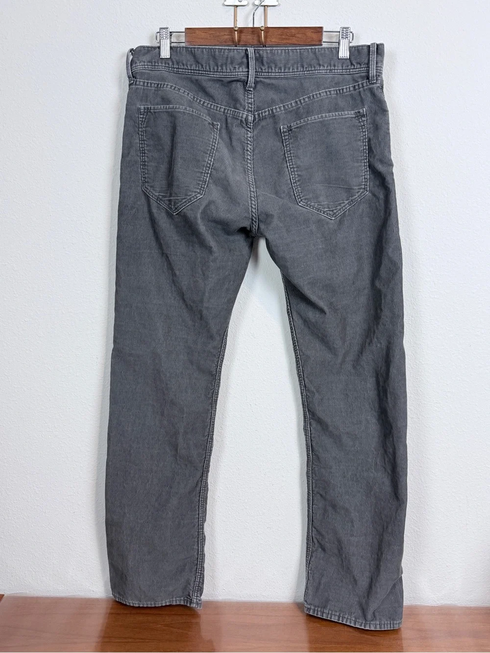 Banana Republic Men's Vintage Straight Gray Corduroy Pants 33x30